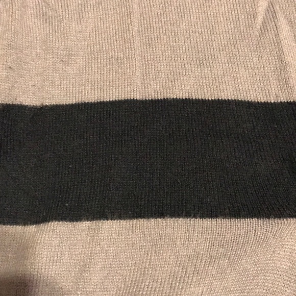 Striped maternity sweater - Picture 2 of 3